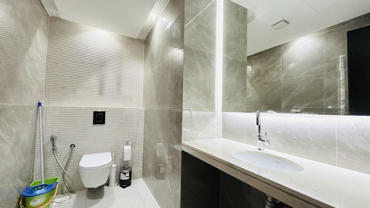 Two-Bedroom Apartment with Three Bathrooms