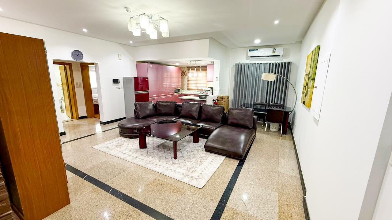 Two Bedroom Apartment with Pool and Gym