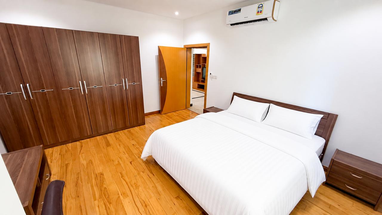 Two Bedroom Apartment with Pool and Gym
