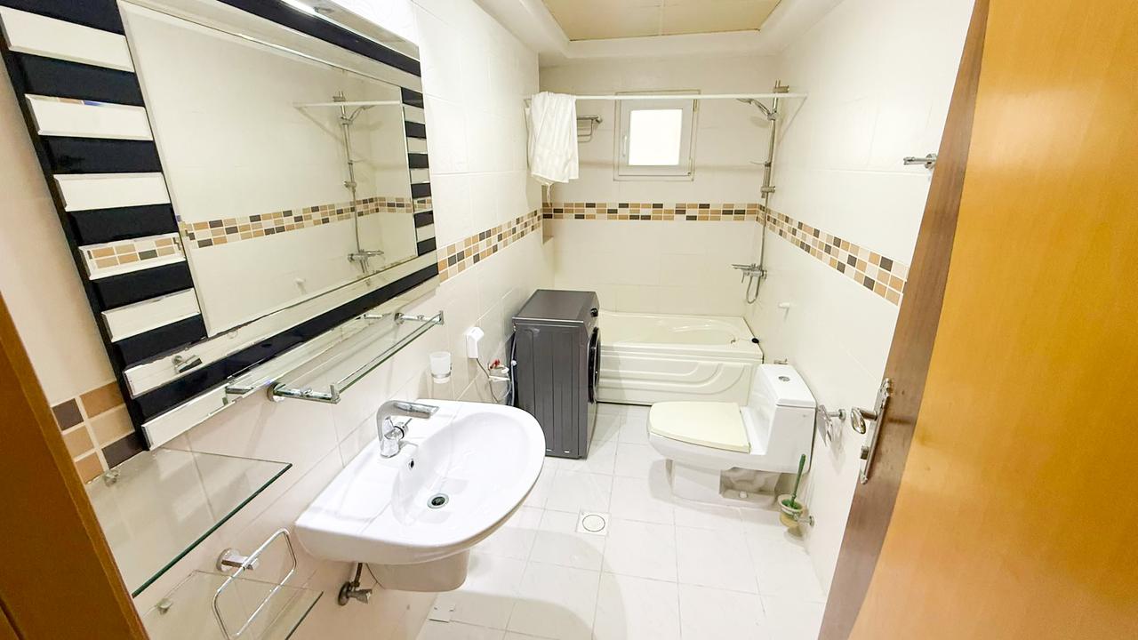Two Bedroom Apartment with Pool and Gym