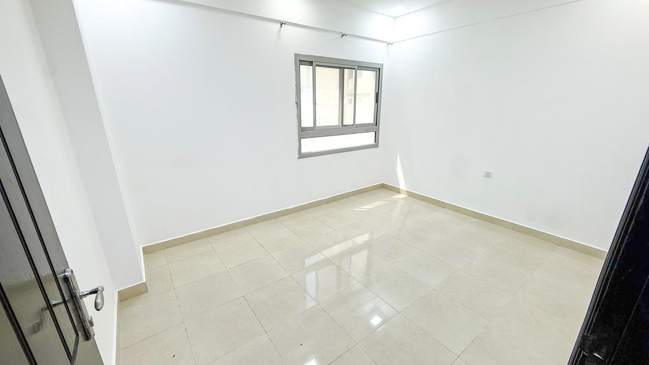 3 Bedroom Apartment with Pool and Gym