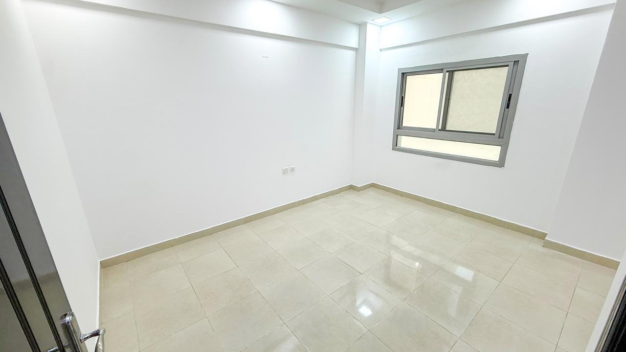 Three Bedroom Apartment with Pool and Gym