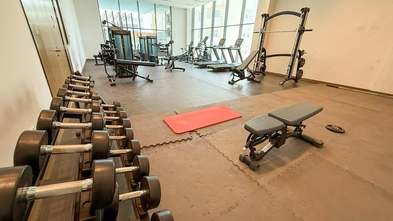 One-Bedroom Apartment with Pool and Gym Access