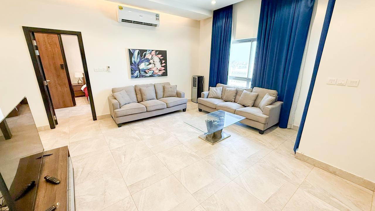 1 Bedroom Apartment with Gym and Pool Access