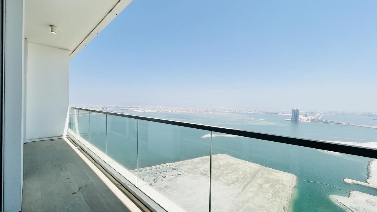 2-Bedroom Apartment with Pool and Spa Access