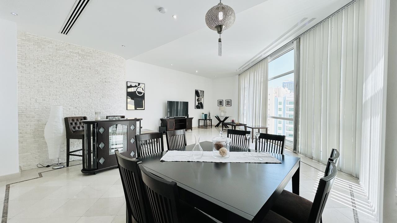 2-Bedroom Apartment with Pool and Gym