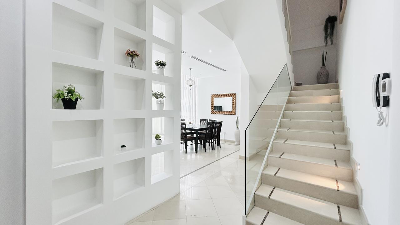 2-Bedroom Apartment with Pool and Gym
