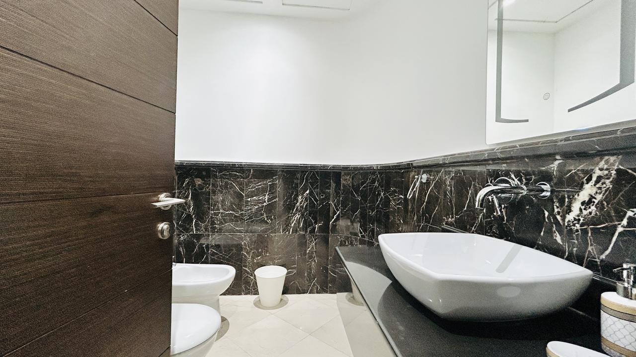 2-Bedroom Apartment with Pool and Gym