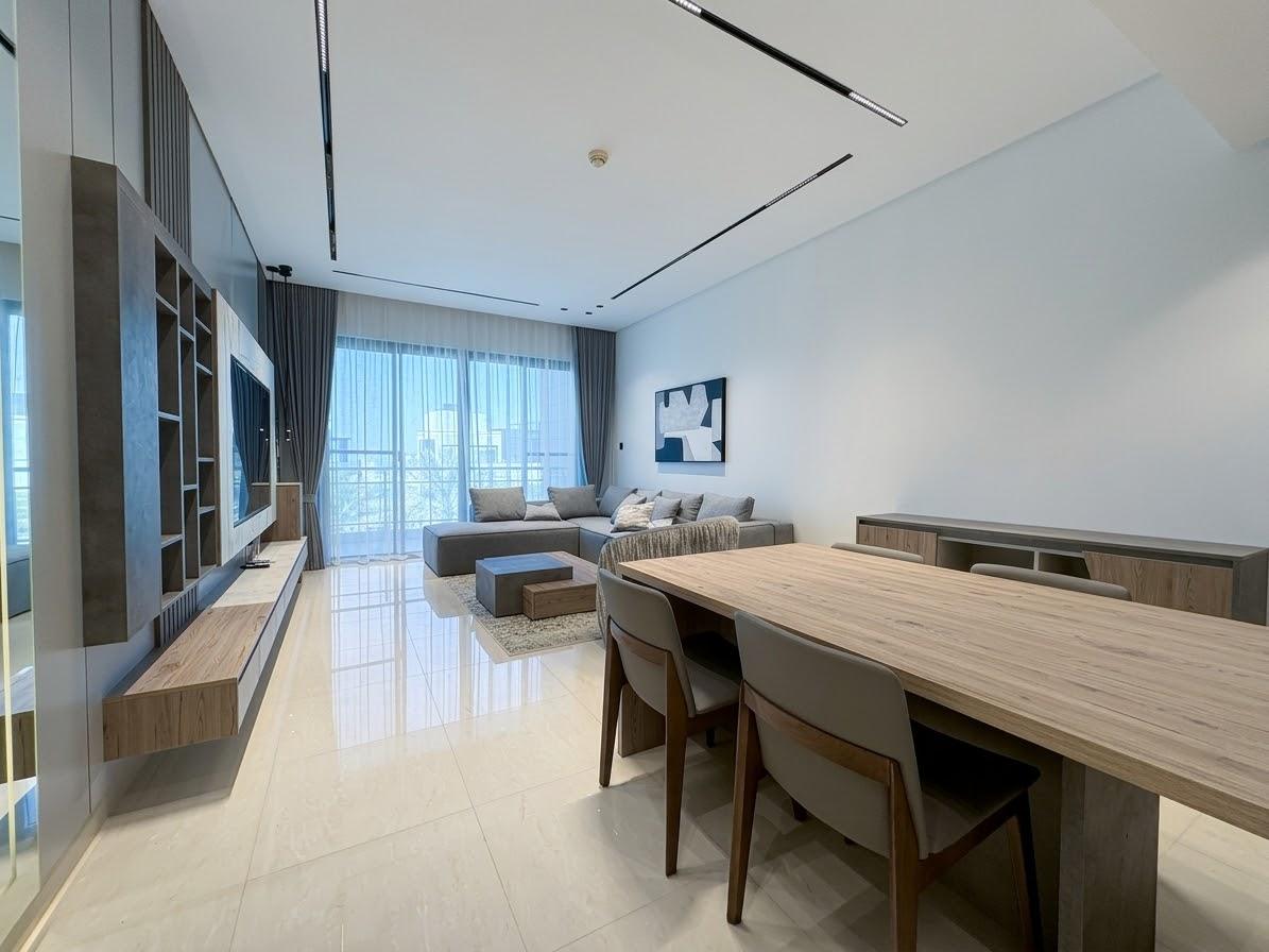 One-Bedroom Apartment with Water Views and Balcony