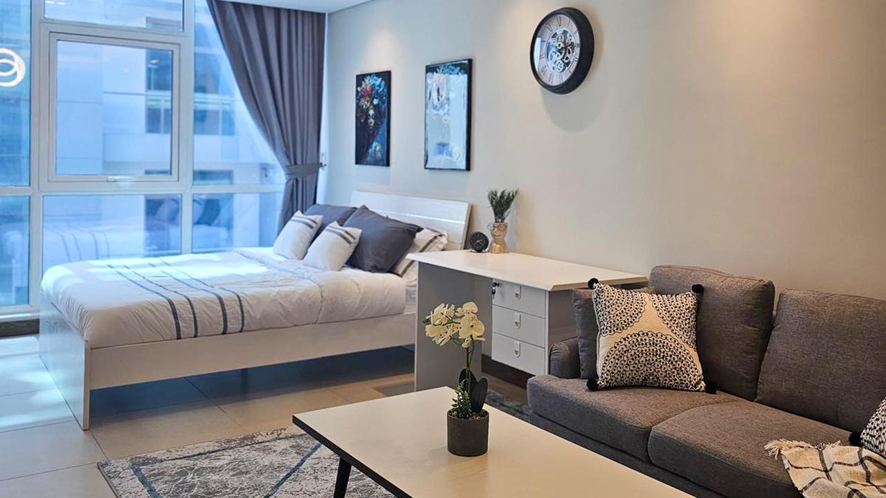 One-Bedroom Apartment with Parking and Pool