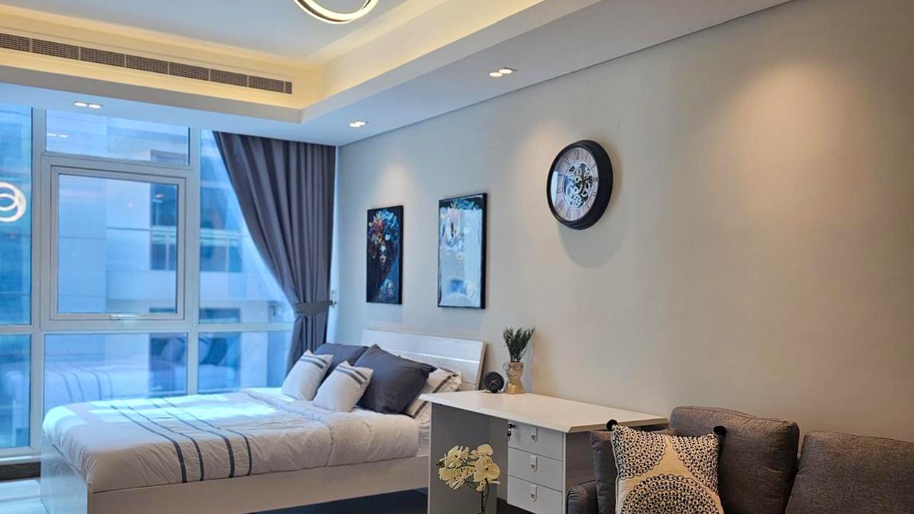 One-Bedroom Apartment with Parking and Pool