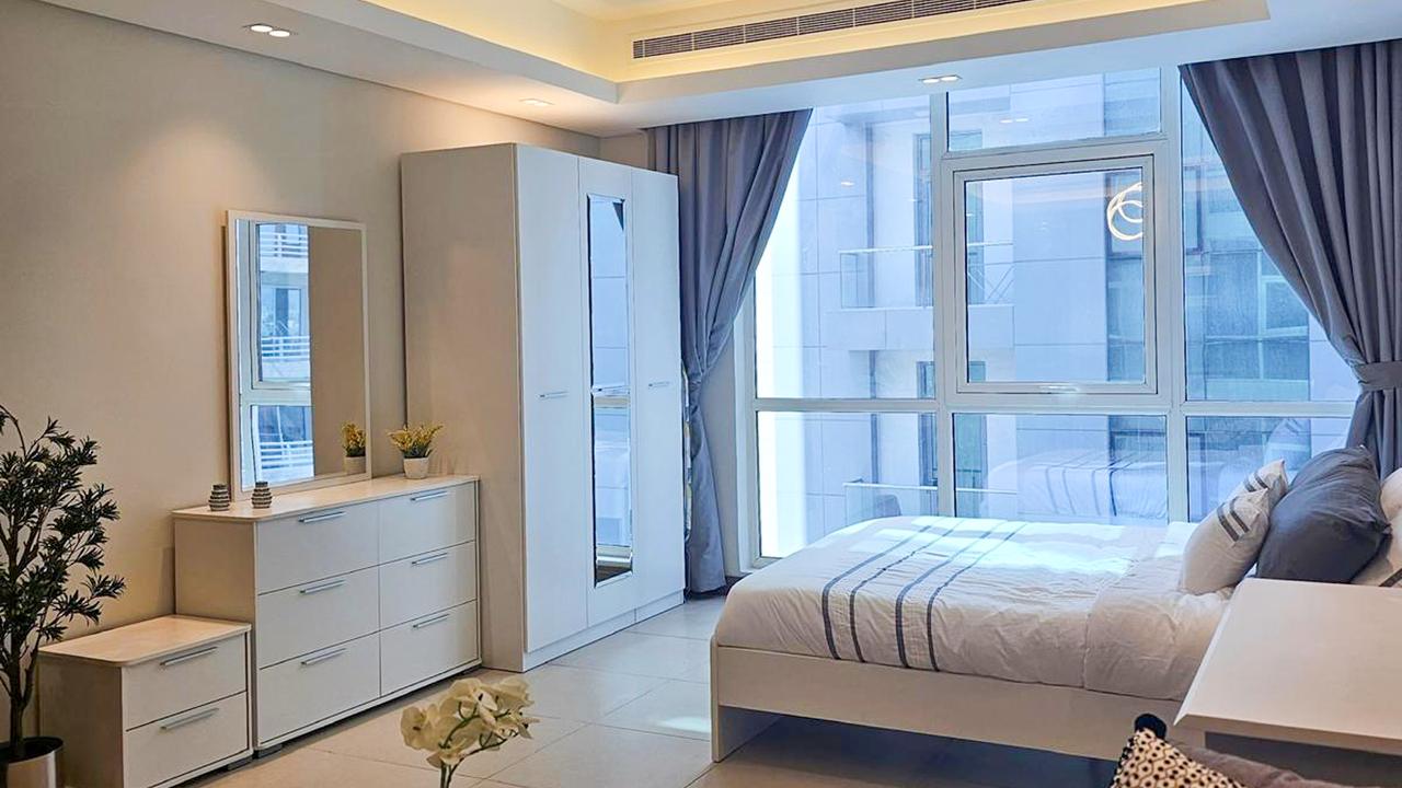 One-Bedroom Apartment with Parking and Pool
