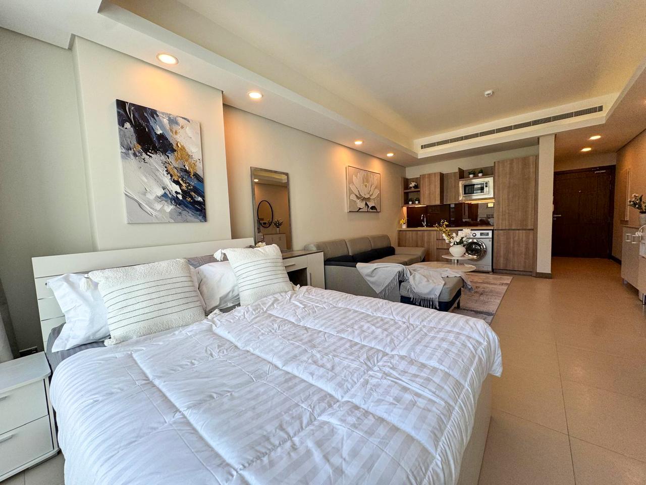One-Bedroom Apartment, Fully Furnished, Pool Access