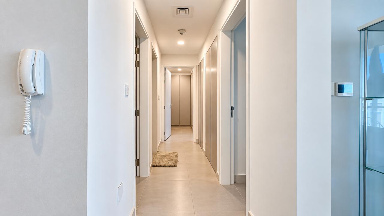2-Bedroom Apartment with Pool and Gym Access