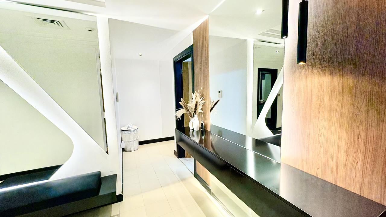 3-Bedroom Apartment with Water Views