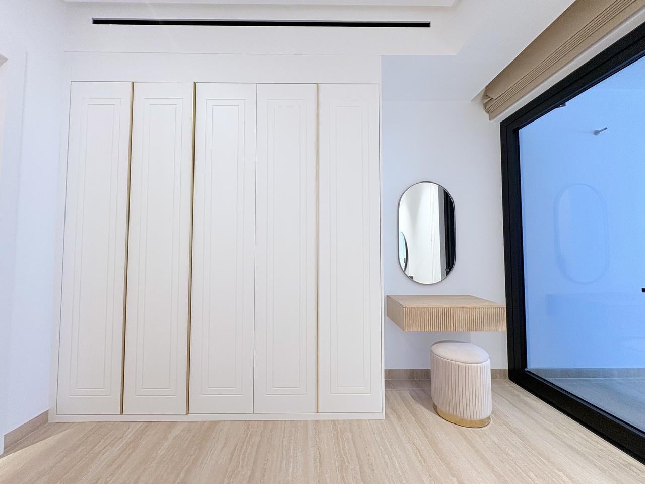 One Bedroom Apartment with Two Bathrooms