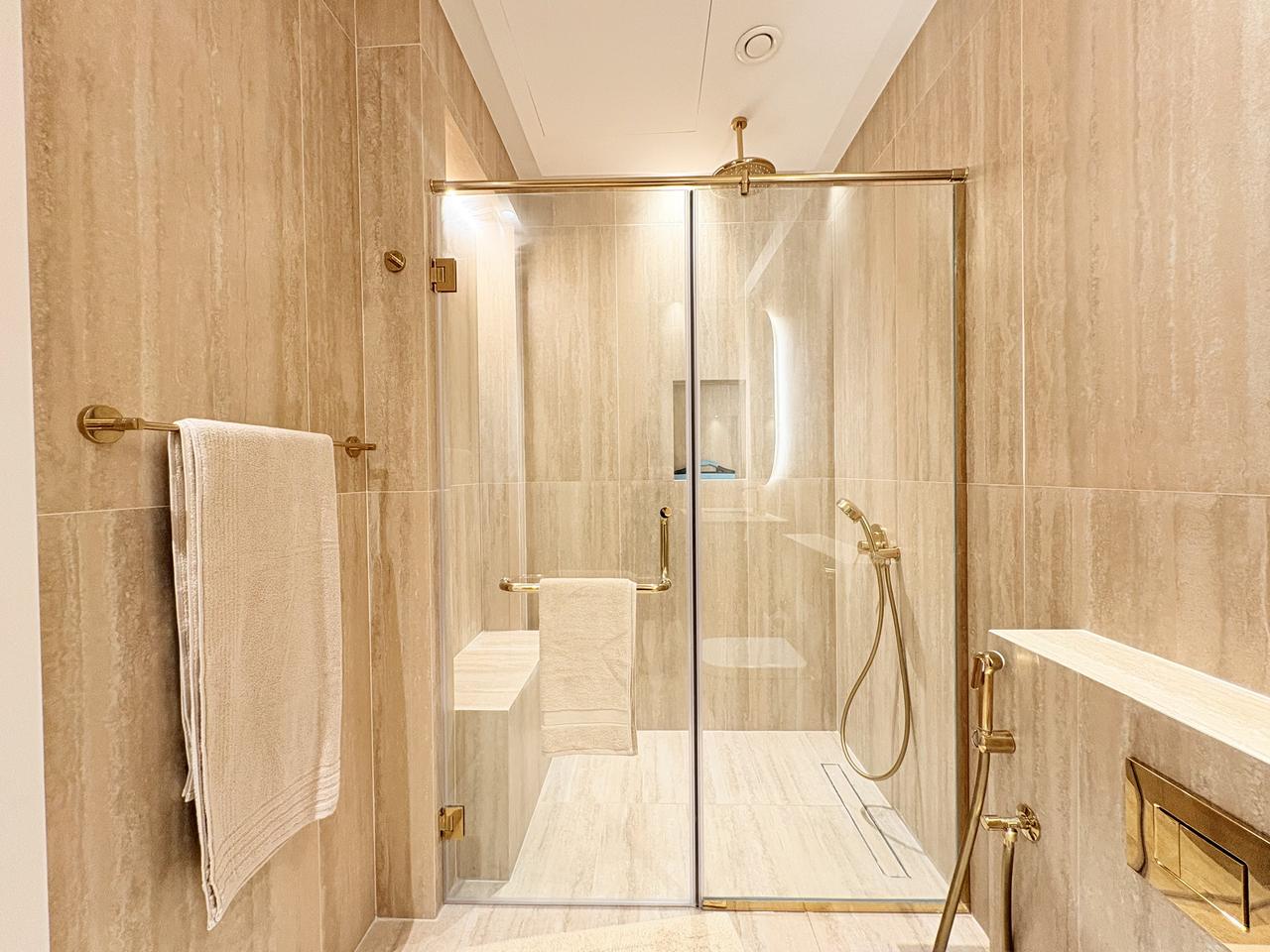 One Bedroom Apartment with Two Bathrooms