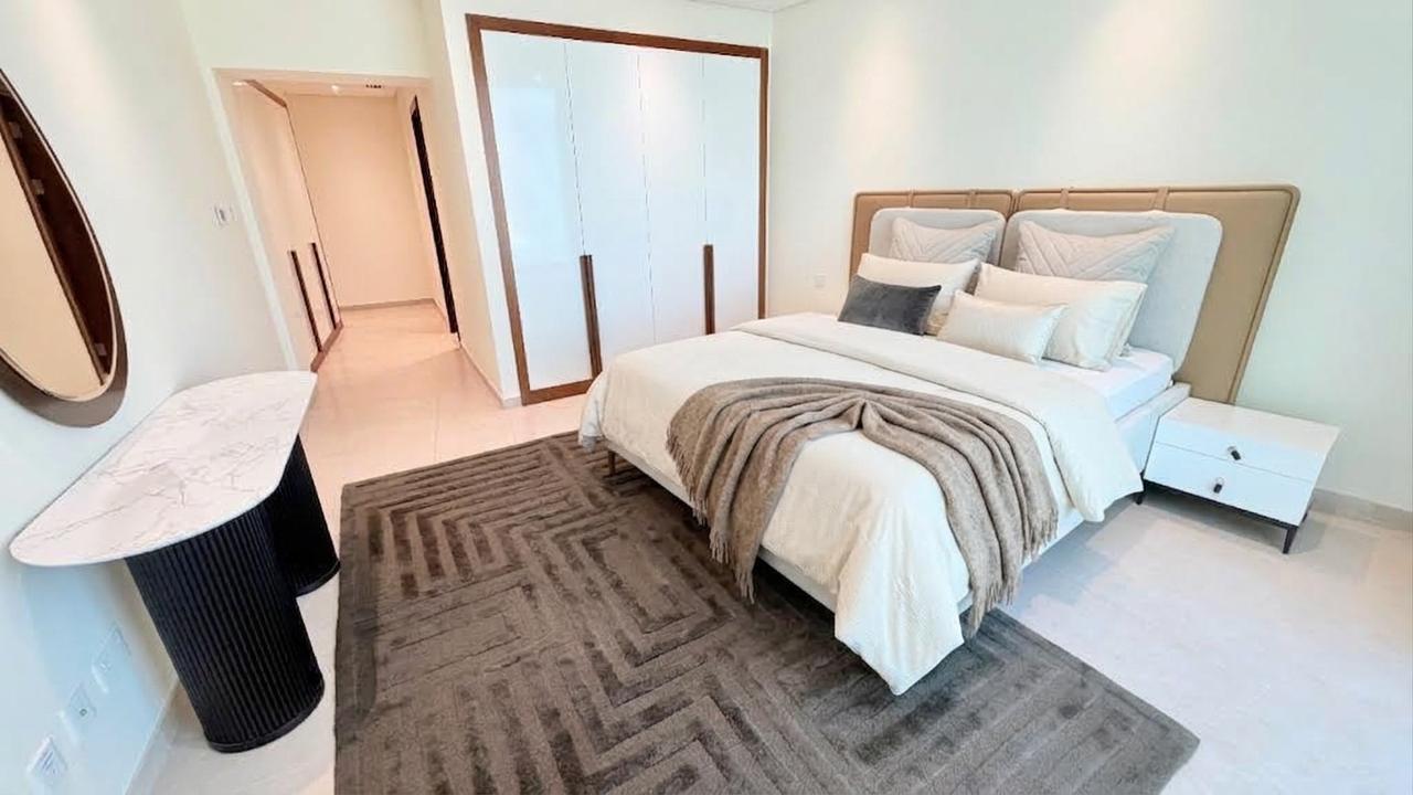 Two-Bedroom Apartment with Pool and Gym Access