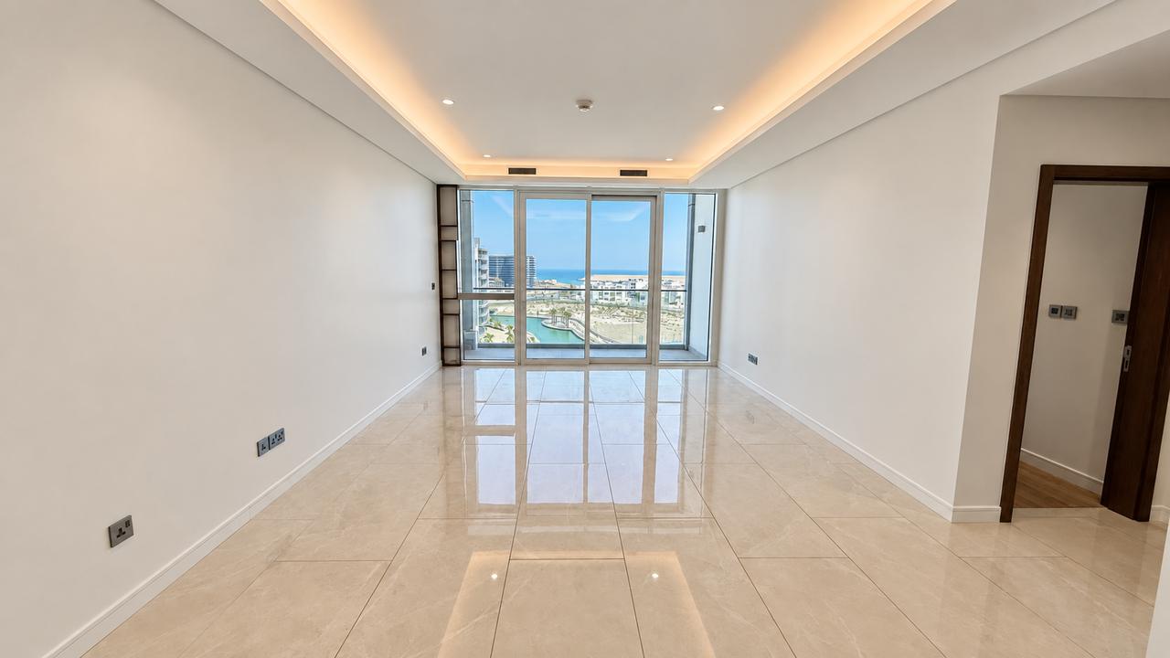 2 Bedroom Apartment with Water Views