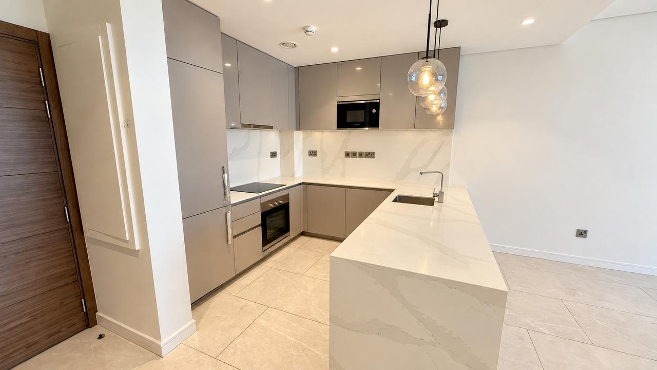 2 Bedroom Apartment with Water Views
