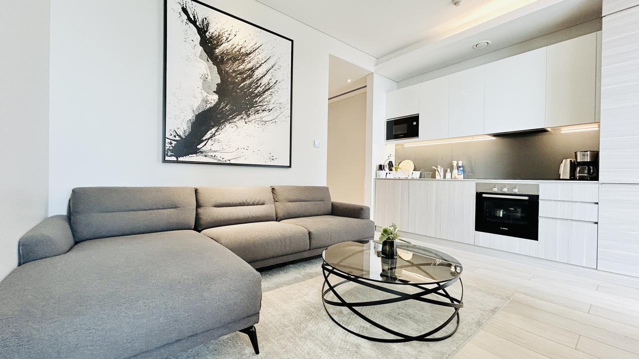 One-Bedroom Apartment with Shared Pool and Gym