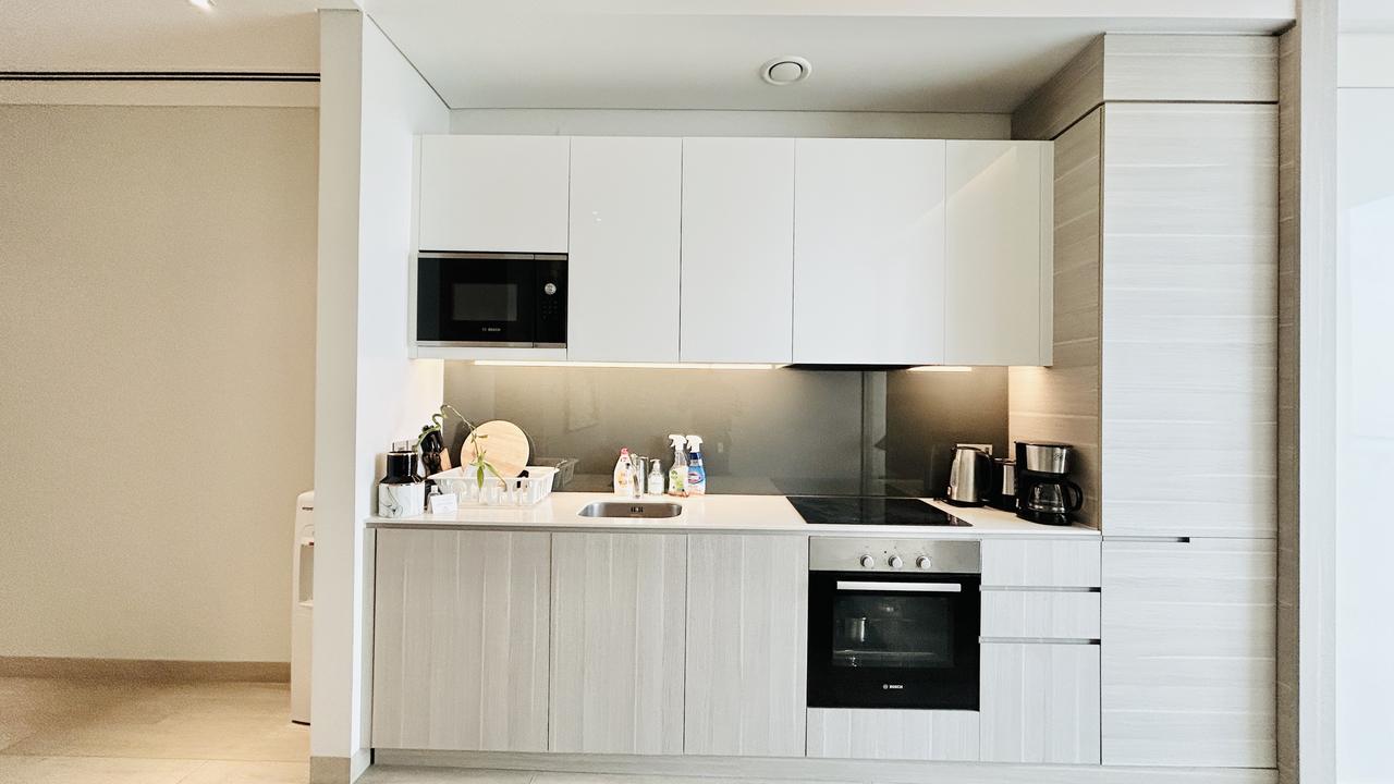 One-Bedroom Apartment with Shared Pool and Gym