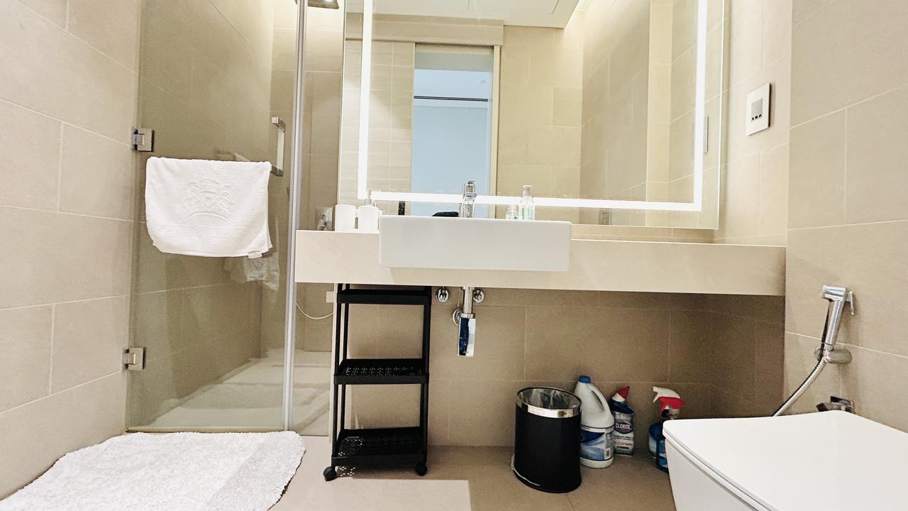 One-Bedroom Apartment with Shared Pool and Gym