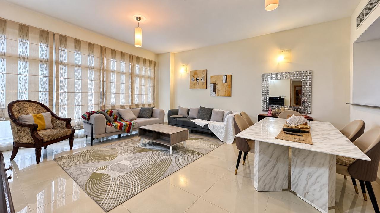 Two Bedroom Apartment with Pool and Gym