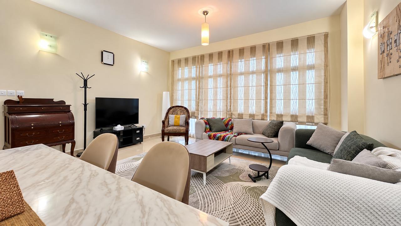 Two Bedroom Apartment with Pool and Gym