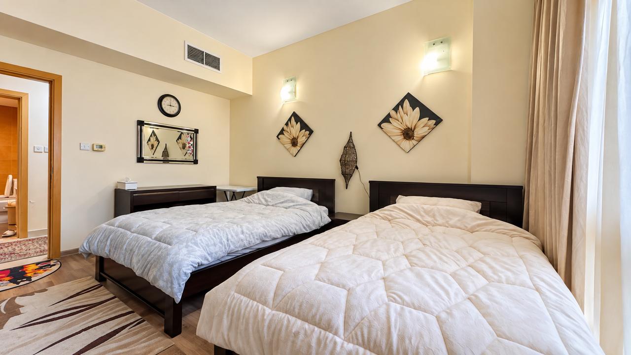 Two Bedroom Apartment with Pool and Gym