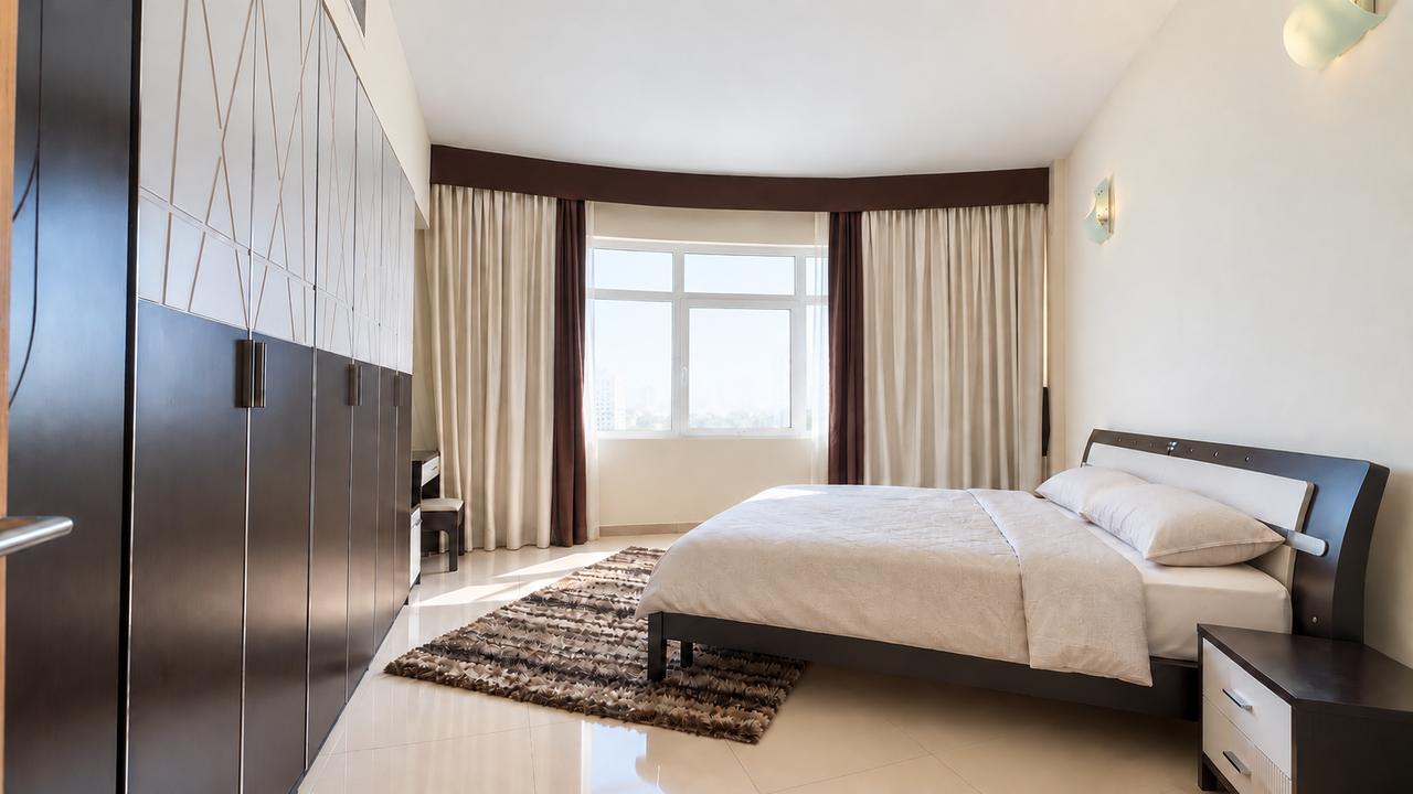 Two-Bedroom Corner Apartment with Balcony
