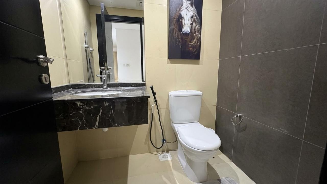 1-Bedroom Apartment with Water Views and Gym