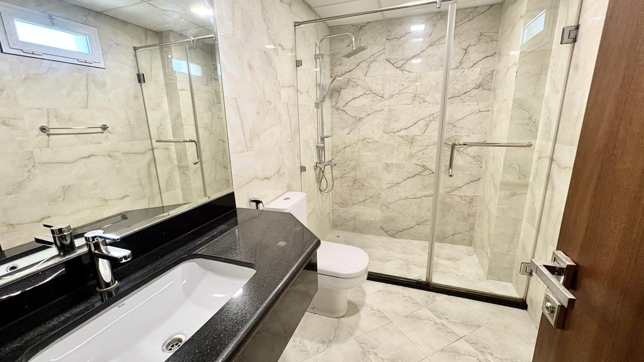 Two-Bedroom Apartment with Pool and Gym Access