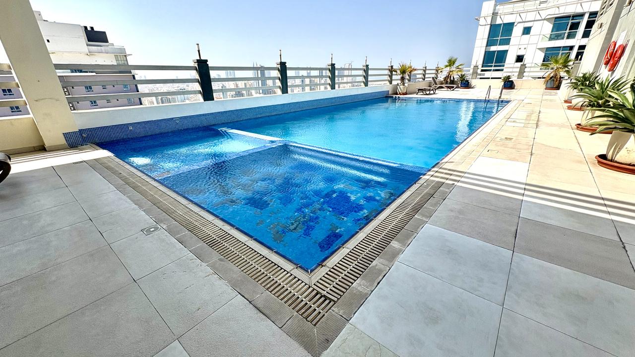 Two-Bedroom Apartment with Pool and Gym Access