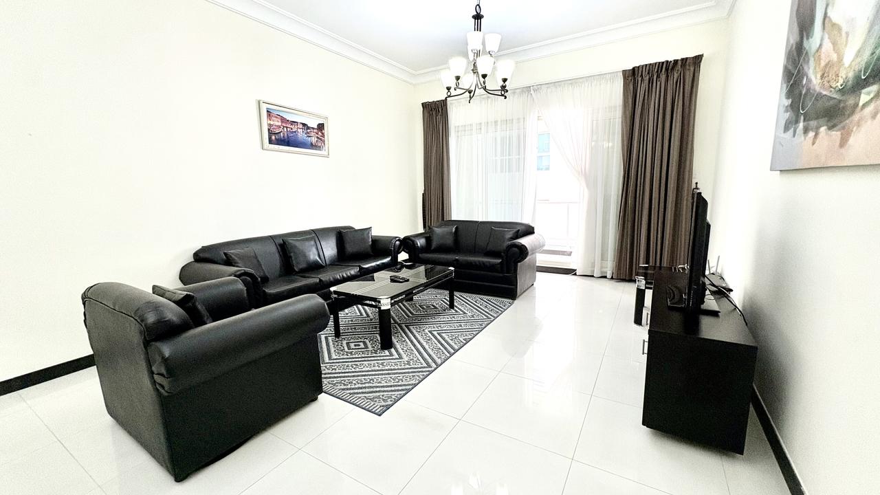 Two-Bedroom Apartment with Gym and Pool Access