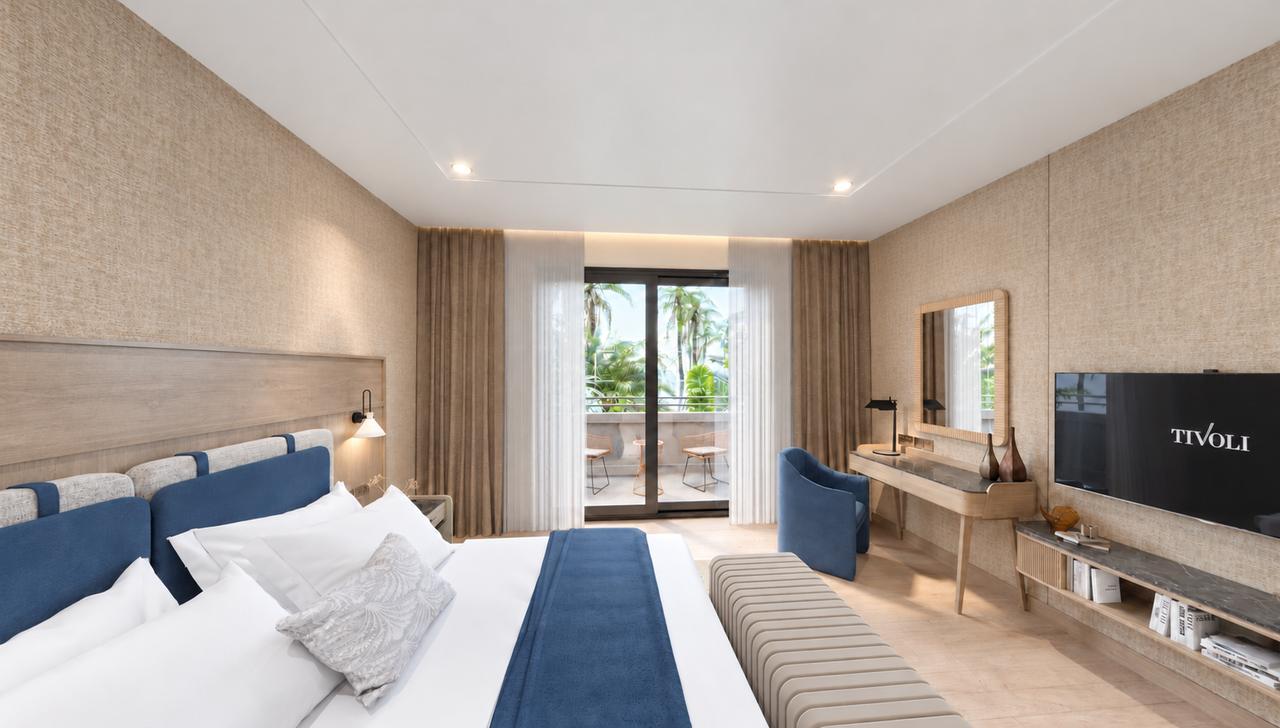 One-Bedroom Duplex with Private Patio