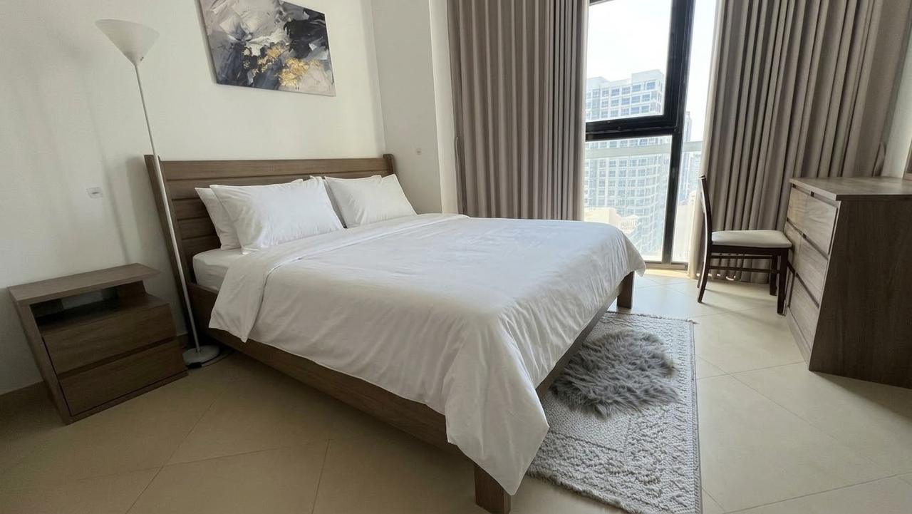 One-Bedroom Apartment with Water View and Gym