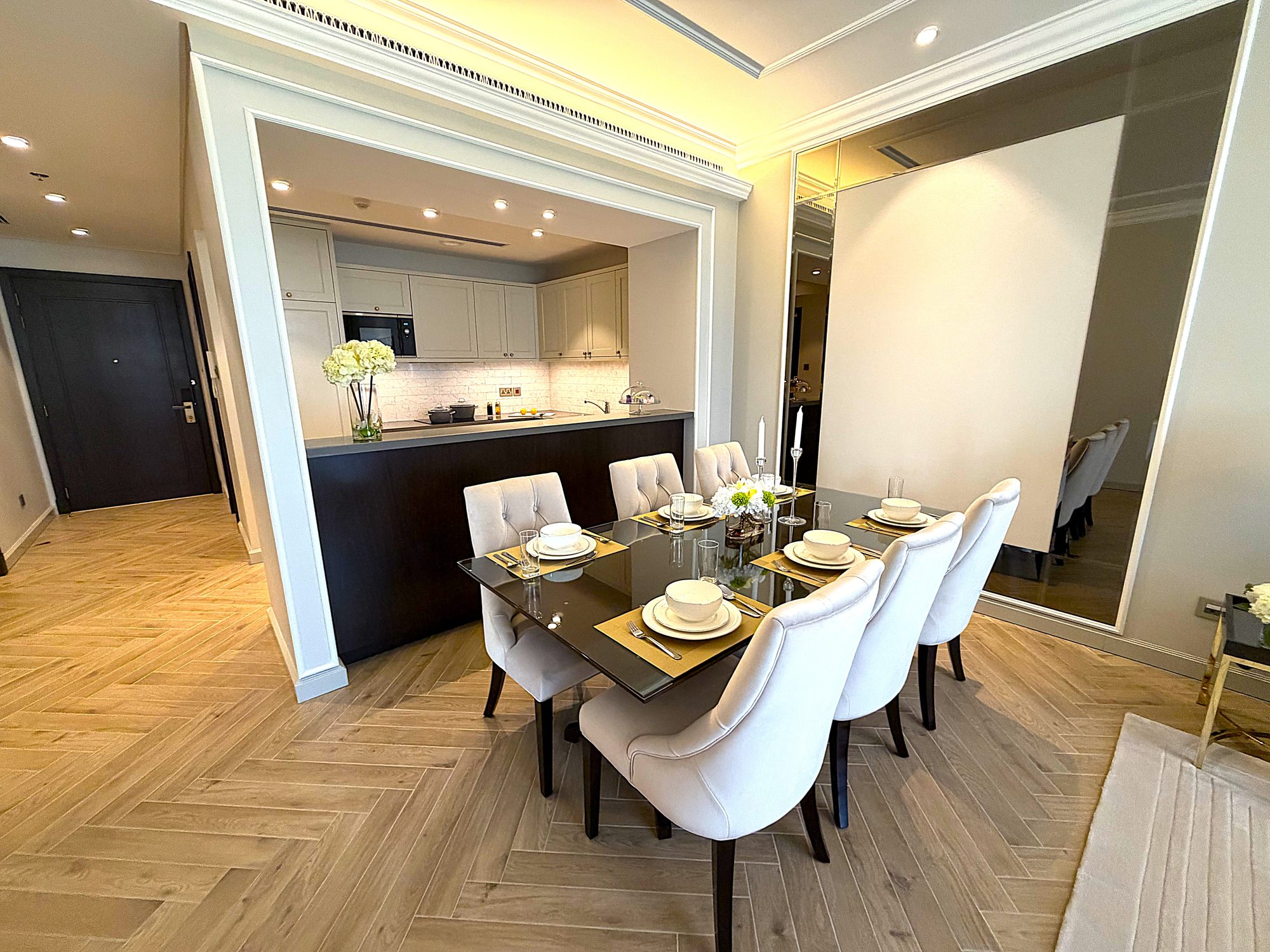 Two Bedroom Apartment with Three Bathrooms