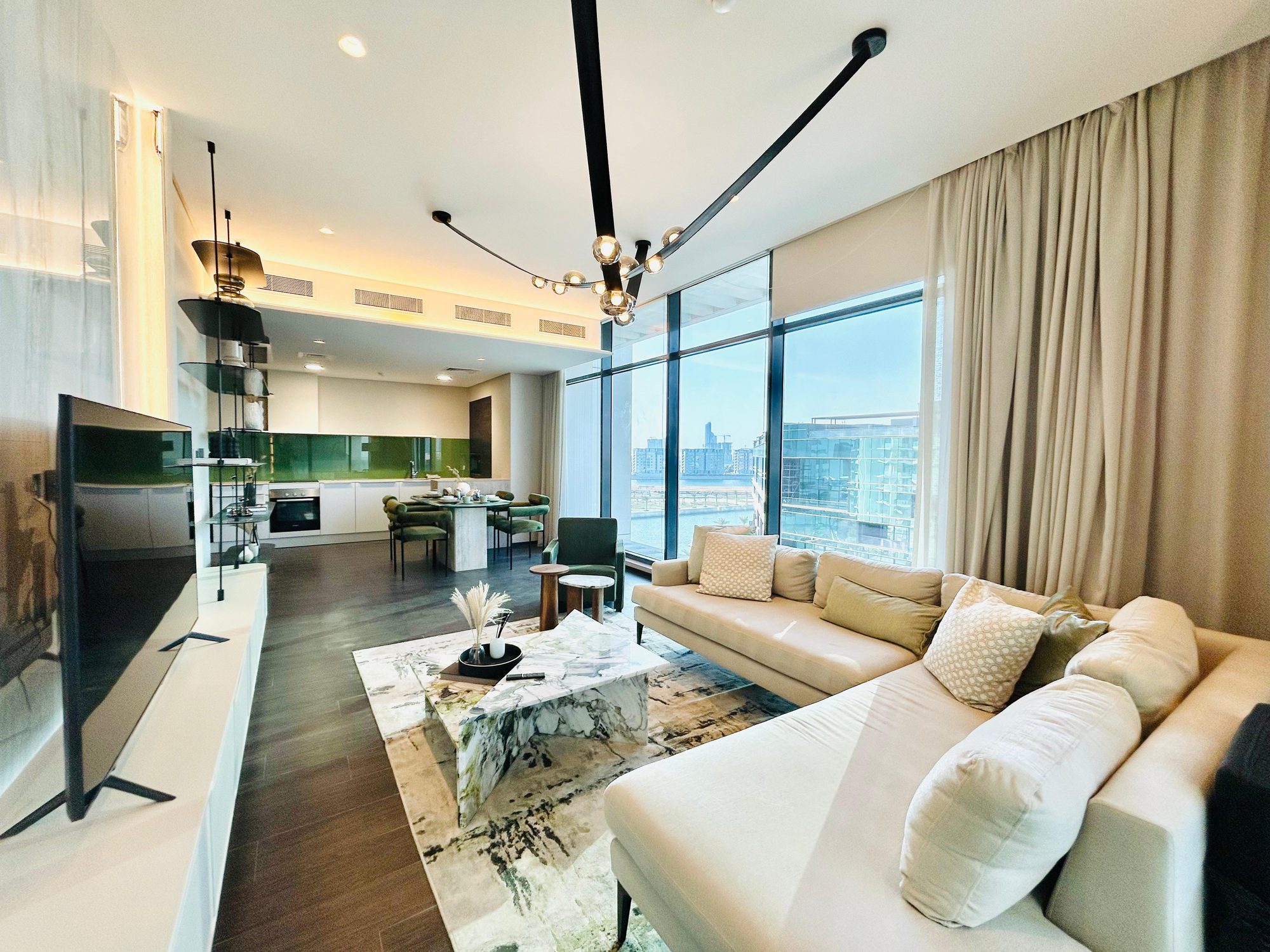 Two-Bedroom Apartment with Shared Pool and Gym
