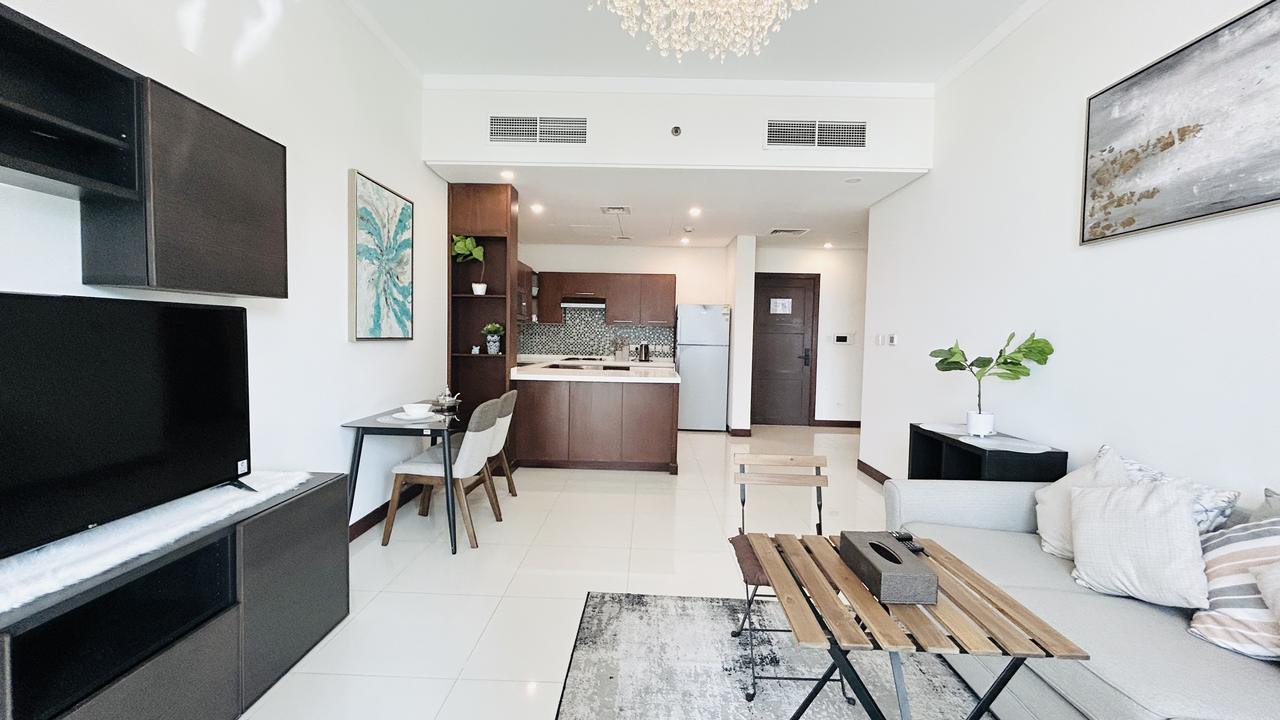 One-Bedroom Apartment with Dual Bathrooms