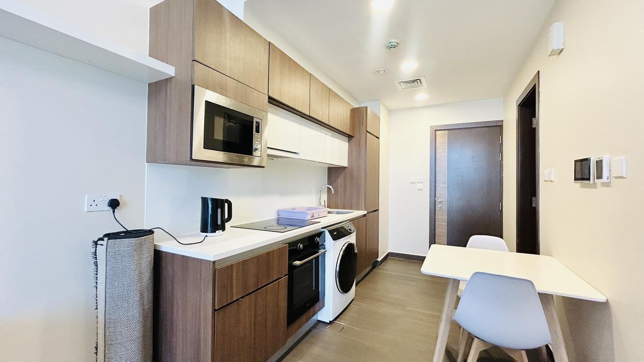 Fully-Furnished Studio Apartment with Pool and Gym