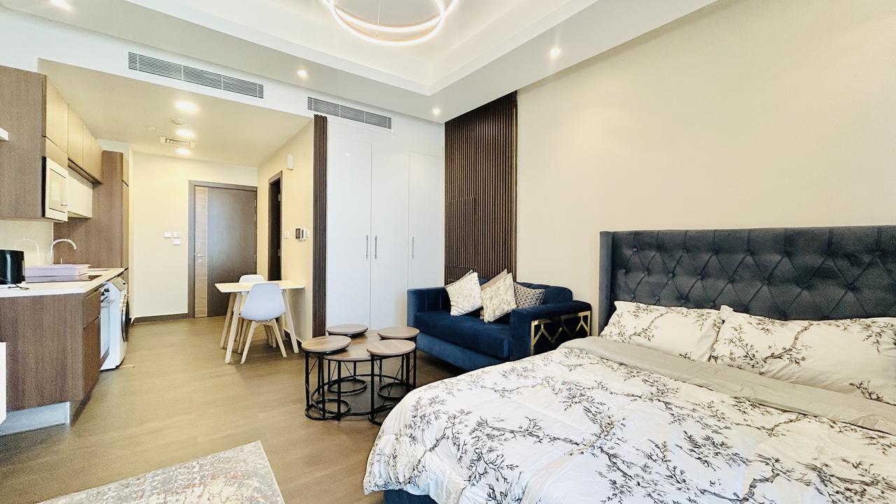 Fully-Furnished Studio Apartment with Pool and Gym