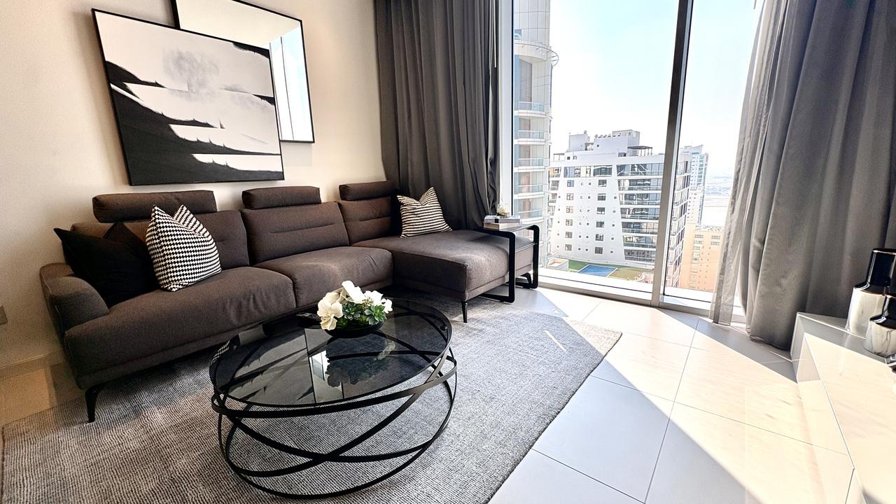 1-Bedroom Apartment with Pool and Gym Access