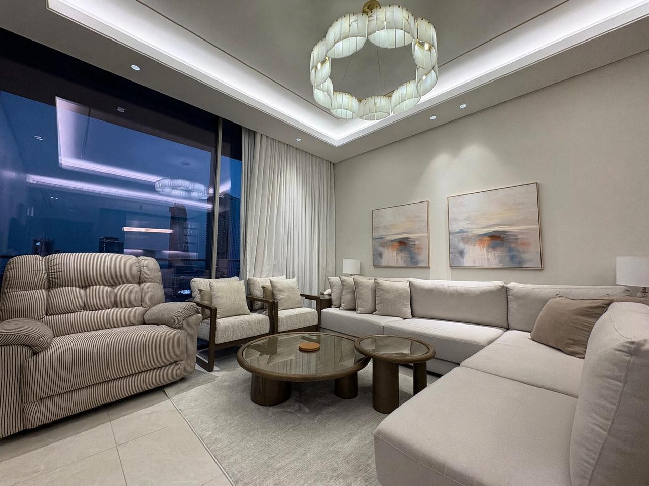 One-Bedroom Apartment with Two Bathrooms