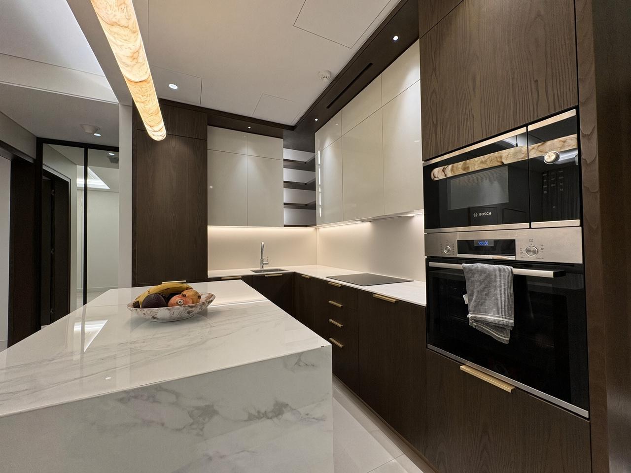 One-Bedroom Apartment with Two Bathrooms