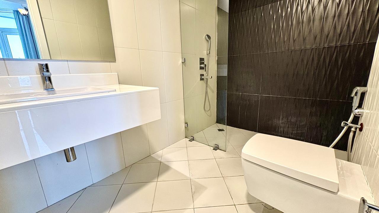 Two Bedroom Apartment with Pool and Gym