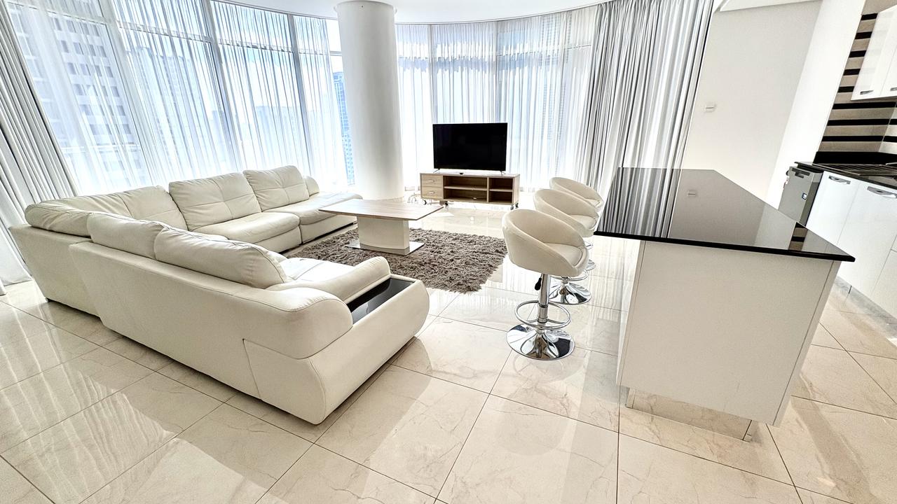 3-Bedroom Apartment with Pool and Gym