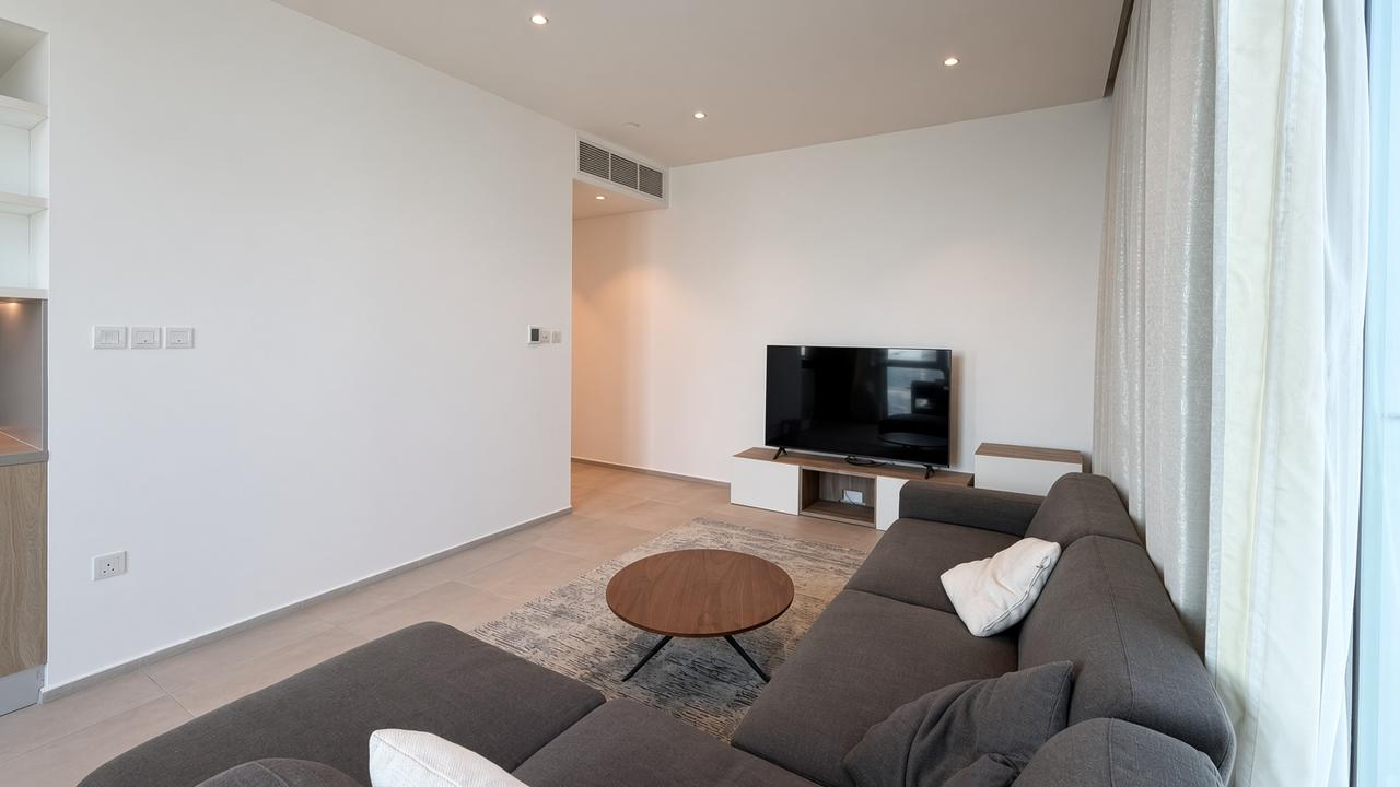 Fully Furnished One Bedroom Apartment with Pool
