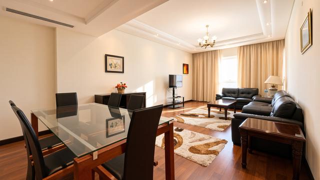 2-Bedroom Apartment with Pool and Gym