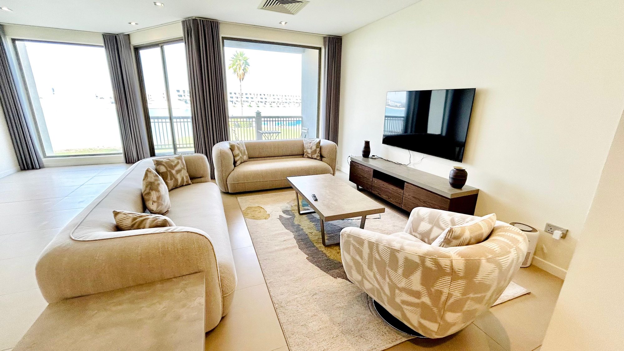 Four Bedroom Villa with Waterfront Setting
